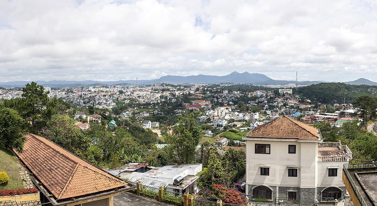 Pine forests and colonial villas around Xuan Huong Lake in Da Lat