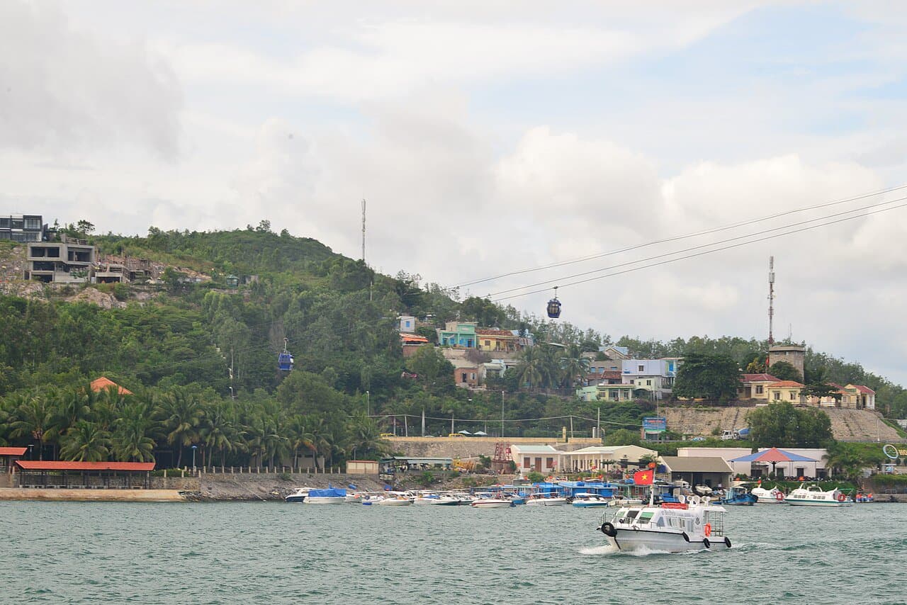The Vinpearl cable car across Nha Trang Bay
